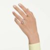 Anillo abierto Ariana Grande X Swarovski con cortes mixtos, multicolor, chapado en rodio Anillo abierto Ariana Grande X Swarovski con cortes mixtos, multicolor, chapado en rodio