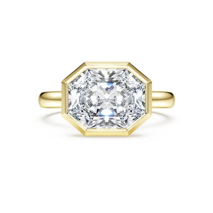Anillo con engaste octogonal, diamantes cultivados en laboratorio, 3,0 Ct en total, forma octogonal, oro amarillo de 14K Anillo con engaste octogonal, diamantes cultivados en laboratorio, 3,0 Ct en total, forma octogonal, oro amarillo de 14K