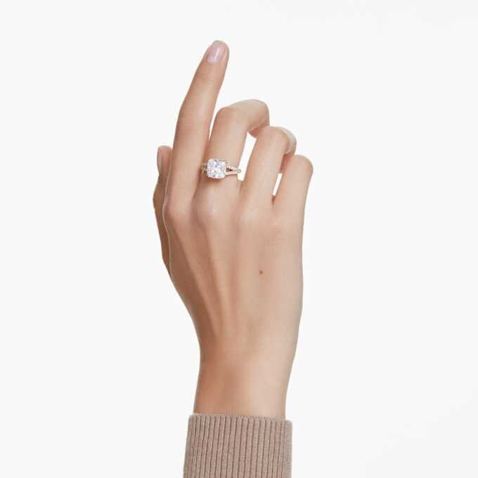 Anillo de cóctel Stilla, corte cuadrado, pavé, blanco, chapado en tono dorado Anillo de cóctel Stilla, corte cuadrado, pavé, blanco, chapado en tono dorado
