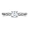 Anillo solitario Eternity con diamantes cultivados en laboratorio de 0,7 ct en total, forma redonda, oro blanco de 14K