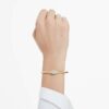 Brazalete Dextera de corte redondo, blanco, chapado en tono dorado Brazalete Dextera de corte redondo, blanco, chapado en tono dorado