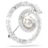 Broche de serpiente con perla de cristal, cortes mixtos, Año de la Serpiente, blanco, chapado en rodio Broche de serpiente con perla de cristal, cortes mixtos, Año de la Serpiente, blanco, chapado en rodio