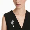 Broche «Feather» de la colección Vienna, blanco, chapado en rutenio Broche «Feather» de la colección Vienna, blanco, chapado en rutenio