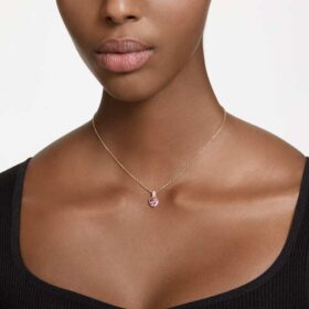 Colgante Chroma en forma de corazón, rojo, chapado en tono dorado