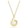 Colgante de serpiente con perla de cristal, cortes mixtos, Año de la Serpiente, blanco, chapado en tono dorado Colgante de serpiente con perla de cristal, cortes mixtos, Año de la Serpiente, blanco, chapado en tono dorado
