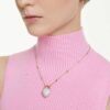 Colgante Idyllia con cortes mixtos, forma de corazón, blanco, chapado en tono dorado Colgante Idyllia con cortes mixtos, forma de corazón, blanco, chapado en tono dorado