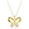 Colgante Idyllia con cortes mixtos, pavé, mariposa, multicolor, chapado en tono dorado Colgante Idyllia con cortes mixtos, pavé, mariposa, multicolor, chapado en tono dorado