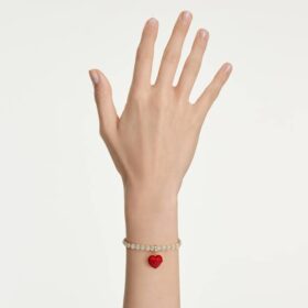 Colgante Idyllia de corte redondo, forma de corazón, rojo, chapado en tono dorado
