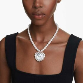 Collar Ariana Grande X Swarovski con perla de cristal, corte de corazón, corazón, blanco, chapado en rodio