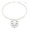 Collar Ariana Grande X Swarovski con perla de cristal, corte de corazón, corazón, blanco, chapado en rodio Collar Ariana Grande X Swarovski con perla de cristal, corte de corazón, corazón, blanco, chapado en rodio
