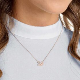 Collar de cisne, rosa, chapado en tono oro rosa