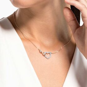 Collar Hyperbola con símbolo de Infinity y corazón, blanco, acabado de metales mixtos