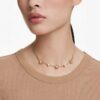 Collar Idyllia con perlas de cristal, cortes mixtos, forma de flor, multicolor, chapado en tono dorado Collar Idyllia con perlas de cristal, cortes mixtos, forma de flor, multicolor, chapado en tono dorado