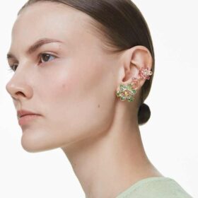 Juego de aretes tipo «ear cuff» Idyllia (3), diseño asimétrico, cortes variados, flores, multicolor, chapado en tono dorado