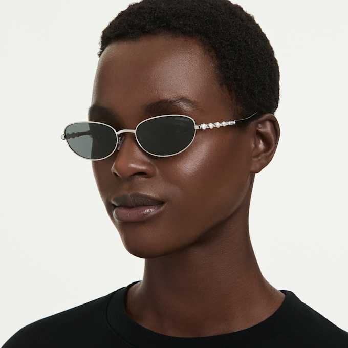 Lentes de sol de forma ovalada, 2 en 1 con clip, Sk7044, tono plateado Lentes de sol de forma ovalada, 2 en 1 con clip, Sk7044, tono plateado