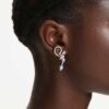 Pendientes colgantes de Ariana Grande x Swarovski con «ear jacket» y cortes mixtos, libélula, flor, multicolor, chapados en rodio