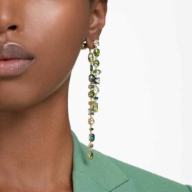 Pendientes colgantes Gema: diseño asimétrico, cortes mixtos, extralargos, verdes, chapados en tono dorado