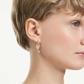 Pendientes colgantes Idyllia con ear cuff de cortes mixtos, corazón con llave, rosa, chapados en tono dorado
