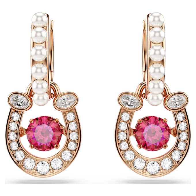 Pendientes colgantes Symbolica con perla de cristal, corte redondo, pavé, herradura, rojo, chapado en tono oro rosa Pendientes colgantes Symbolica con perla de cristal, corte redondo, pavé, herradura, rojo, chapado en tono oro rosa