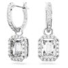 Pendientes colgantes Una con corte octogonal, blancos, chapados en rodio Pendientes colgantes Una con corte octogonal, blancos, chapados en rodio