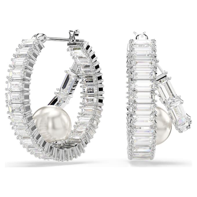 Pendientes de aro Ariana Grande x Swarovski con perlas de cristal, corte baguette, blancos, chapados en rodio Pendientes de aro Ariana Grande x Swarovski con perlas de cristal, corte baguette, blancos, chapados en rodio