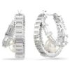 Pendientes de aro Ariana Grande x Swarovski con perlas de cristal, corte baguette, blancos, chapados en rodio Pendientes de aro Ariana Grande x Swarovski con perlas de cristal, corte baguette, blancos, chapados en rodio