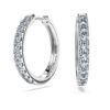 Pendientes de aro Eternity con diamantes cultivados en laboratorio, 0,56 ct en total, forma redonda, plata esterlina Pendientes de aro Eternity con diamantes cultivados en laboratorio, 0,56 ct en total, forma redonda, plata esterlina
