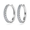 Pendientes de aro Eternity con diamantes cultivados en laboratorio, 0,56 ct en total, forma redonda, plata esterlina Pendientes de aro Eternity con diamantes cultivados en laboratorio, 0,56 ct en total, forma redonda, plata esterlina