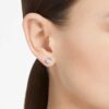 Pendientes de botón Stilla, corte redondo, blancos, chapados en rodio Pendientes de botón Stilla, corte redondo, blancos, chapados en rodio