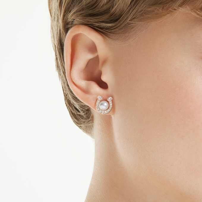 Pendientes de botón Symbolica con perla de cristal, pavé, herradura, blanco, chapado en tono oro rosa Pendientes de botón Symbolica con perla de cristal, pavé, herradura, blanco, chapado en tono oro rosa