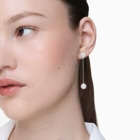Pendientes «Una Angelic Drop» de corte redondo, blancos, chapados en rodio