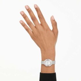 Reloj Matrix Octagon con pulsera de metal, tono plateado, acero inoxidable