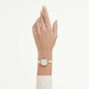 Reloj tipo brazalete Crystalline, fabricación suiza, pulsera de metal, blanco, acabado en tono oro rosa